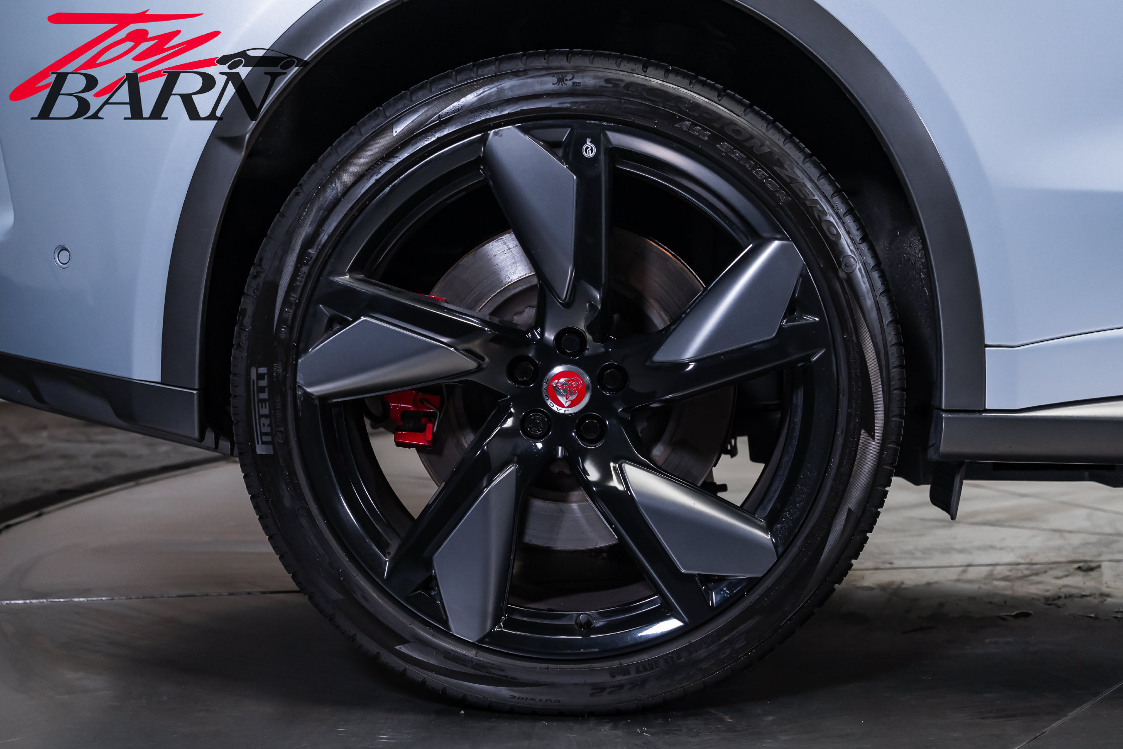 Used 2021 Jaguar F-PACE SVR AWD/4WD image 15