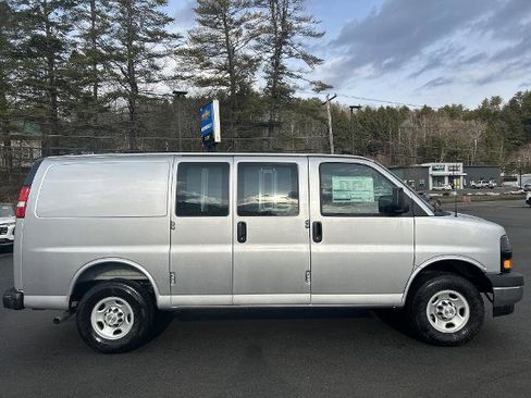 New 2025 Chevrolet Express 2500 w/ Driver Convenience Package image 4