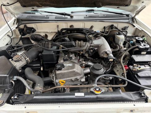 Used 2000 Toyota 4Runner 2WD image 24