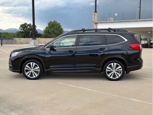 Used 2019 Subaru Ascent Premium AWD/4WD image 4