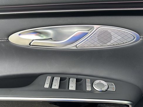 Certified 2026 Genesis GV70 2.5T image 16