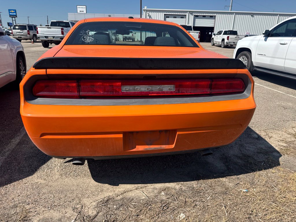 Used 2012 Dodge Challenger SXT RWD image 6