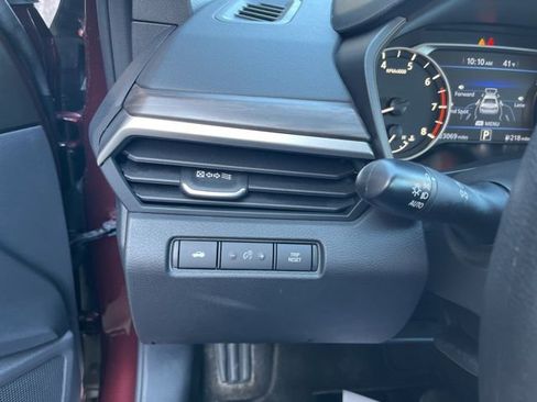 Used 2025 Nissan Altima 2.5 SV image 24