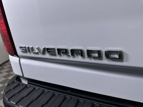 Used 2023 Chevrolet Silverado 2500 Custom w/ Custom Value Package AWD/4WD image 32
