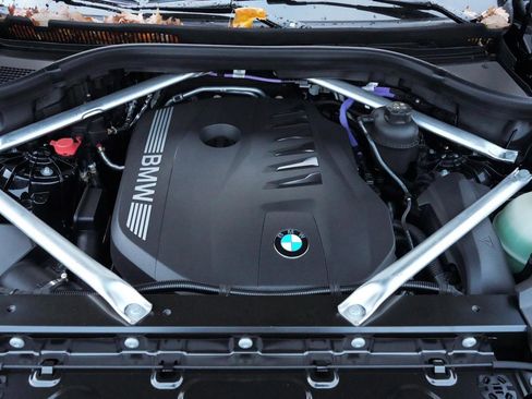 New 2026 BMW X5 xDrive40i w/ M Sport Package image 28