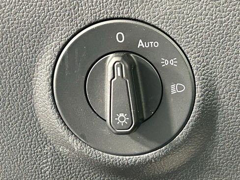 Used 2023 Volkswagen Taos S image 27