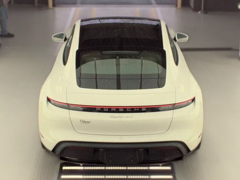 Used 2021 Porsche Taycan 4S AWD/4WD image 5