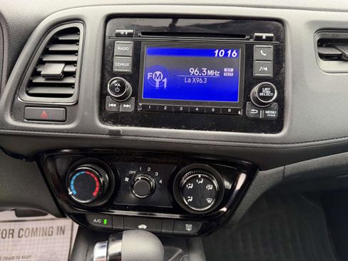 Used 2018 Honda HR-V LX image 20