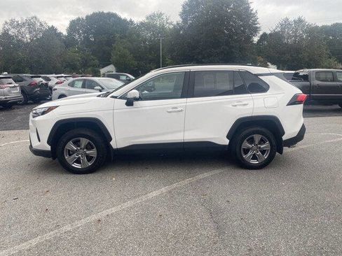 Used 2022 Toyota RAV4 XLE image 6