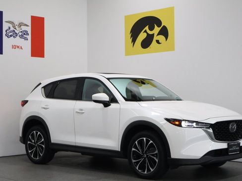 Certified 2022 MAZDA CX-5 AWD 2.5 S w/ Premium Plus Pkg image 1