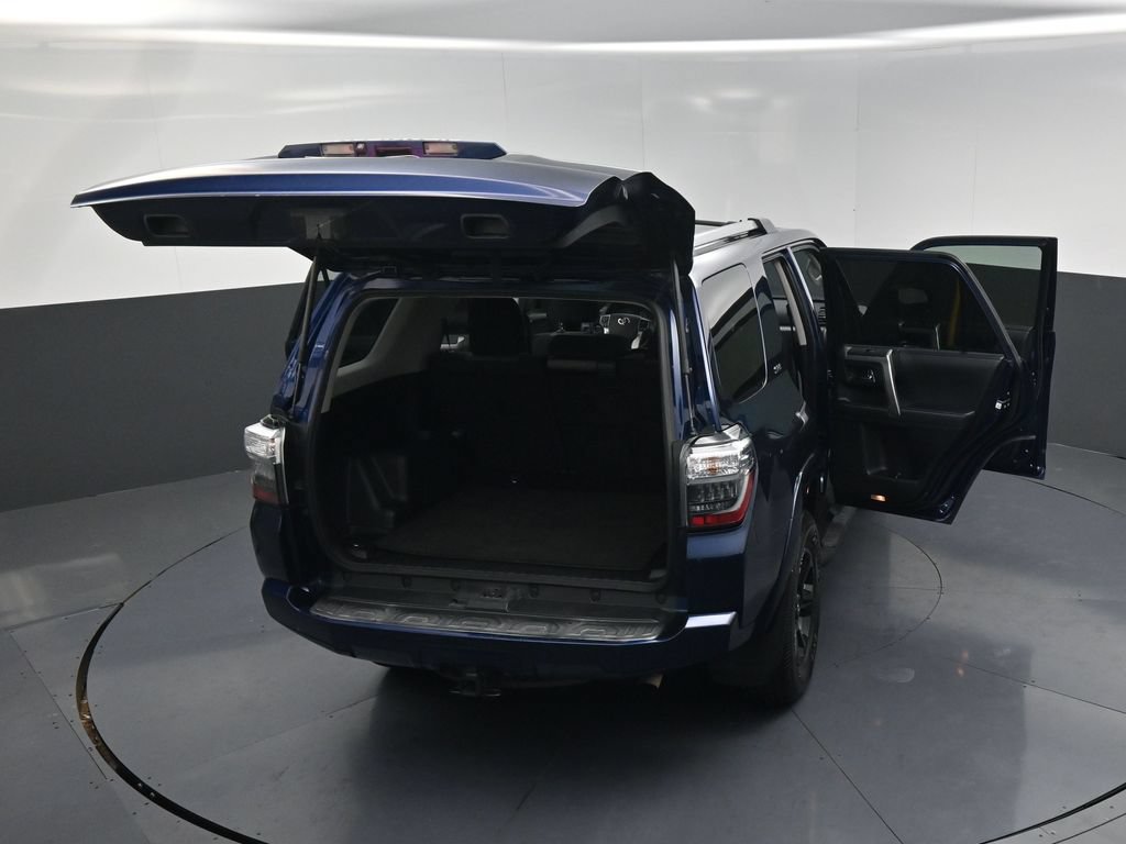 Used 2020 Toyota 4Runner SR5 RWD image 19