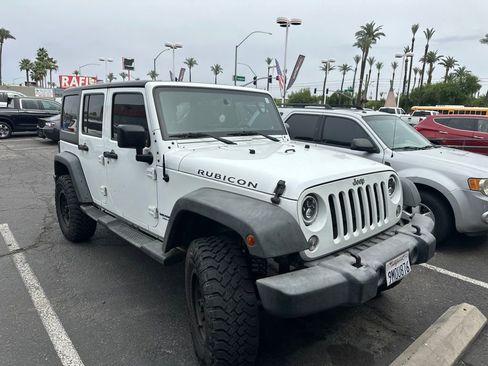 Used 2015 Jeep Wrangler Unlimited Rubicon AWD/4WD image 1
