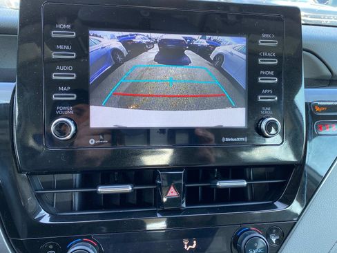 Used 2023 Toyota Camry SE image 25