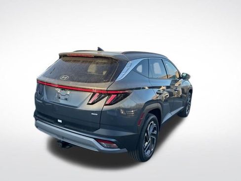Used 2025 Hyundai Tucson Limited image 6