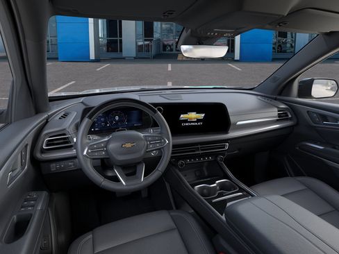 New 2026 Chevrolet Traverse LT w/ Enhanced Driving Package image 39