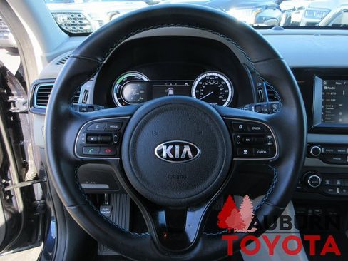 Used 2019 Kia Niro EX image 14
