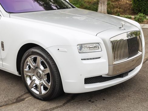 Used 2012 Rolls-Royce Ghost RWD image 9