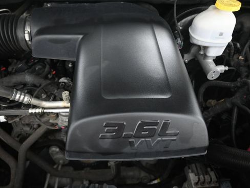 Used 2024 RAM 1500 Classic SLT RWD image 31