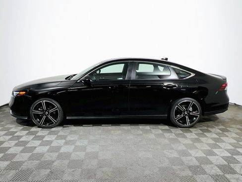 Used 2024 Honda Accord Sport image 4