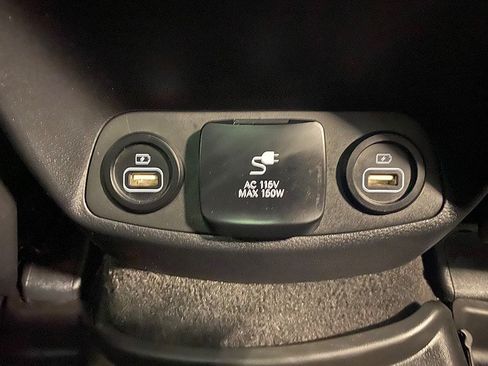 Used 2023 Hyundai Santa Fe Calligraphy AWD/4WD image 36