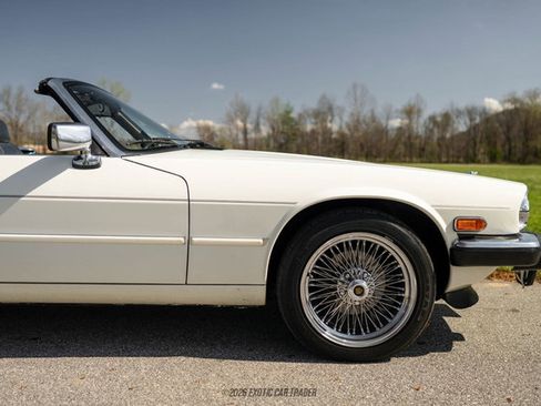 Used 1989 Jaguar XJS V12 Convertible image 11