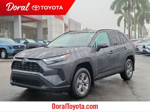 Used 2024 Toyota RAV4 XLE image 1