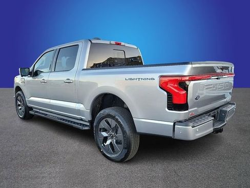New 2023 Ford F150 Lightning Lariat w/ Max Trailer Tow Package image 4