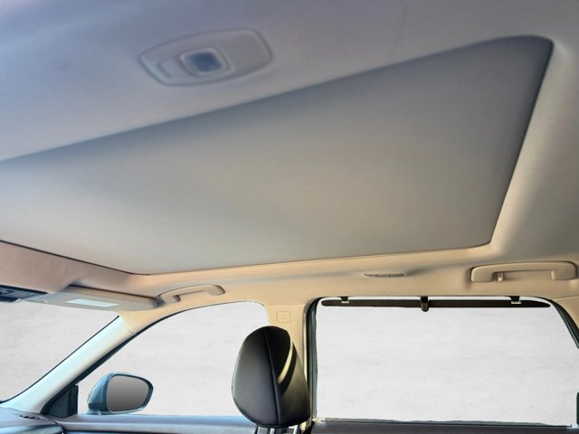 Used 2021 Nissan Rogue SV w/ Premium Package FWD image 21