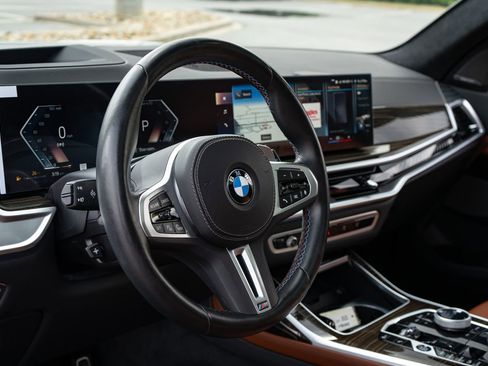 Used 2023 BMW X7 M60i w/ Executive Package AWD/4WD image 24