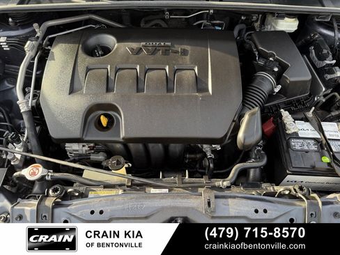 Used 2018 Toyota Corolla LE image 31