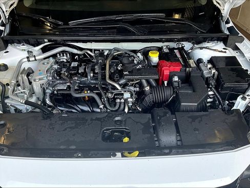 Used 2024 Nissan Sentra SV FWD image 27