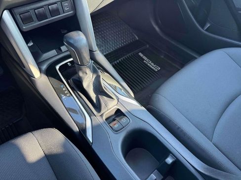 Used 2024 Toyota Corolla Cross LE w/ Moonroof Package image 29