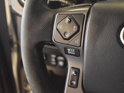 Used 2017 Toyota Tacoma TRD Pro AWD/4WD image 78