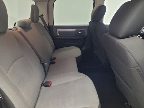 Used 2021 RAM 1500 Classic SLT AWD/4WD image 19