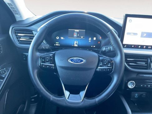 Used 2023 Ford Escape Platinum w/ Premium Technology Package AWD/4WD image 12