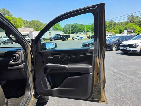 Used 2023 Chevrolet Colorado W/T RWD image 23
