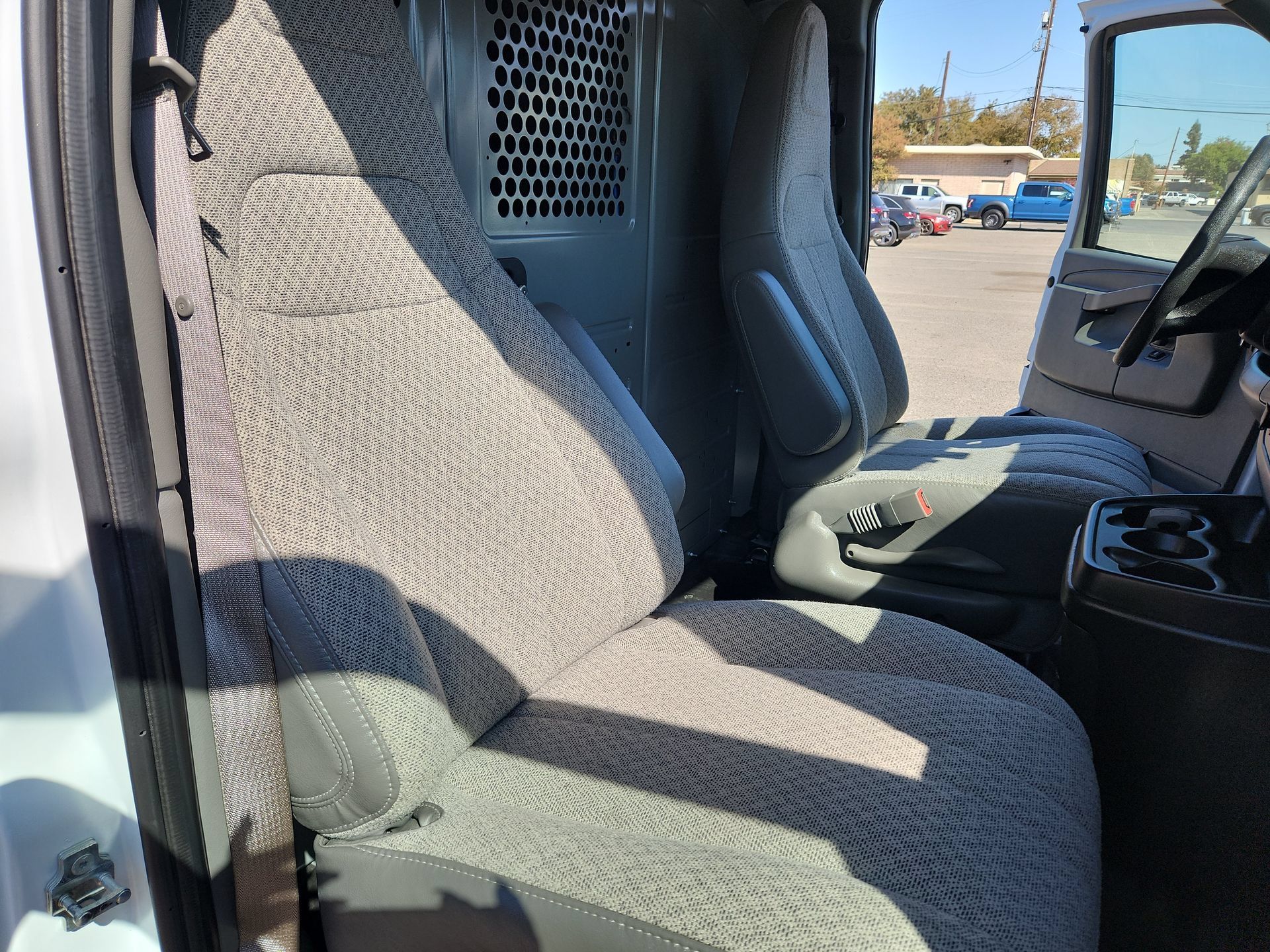 Used 2024 Chevrolet Express 2500 w/ Driver Convenience Package RWD image 22