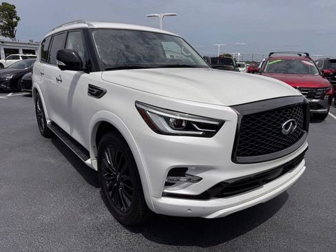 Used 2022 INFINITI QX80 Premium Select w/ All-Season Package AWD/4WD image 7