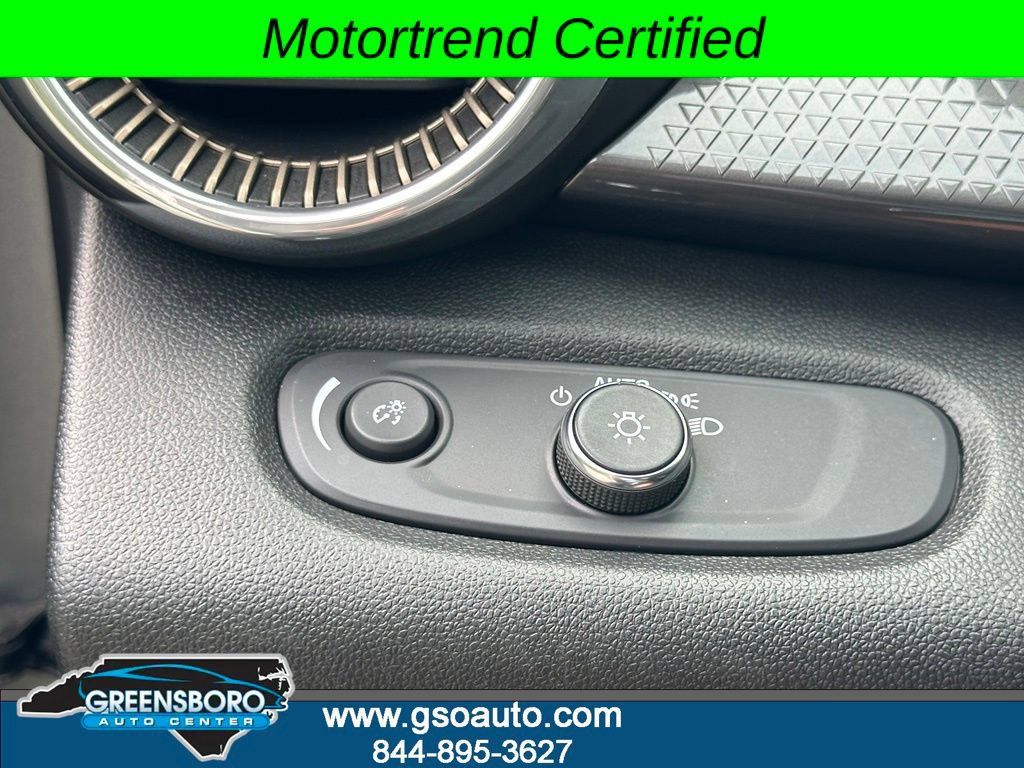 Used 2024 Chevrolet Trax ACTIV w/ Sunroof Package FWD image 34