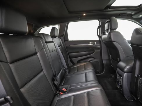 Used 2018 Jeep Grand Cherokee Limited w/ Luxury Group II AWD/4WD image 26