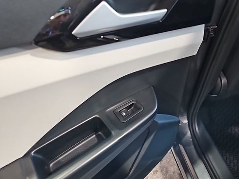 New 2026 Volkswagen Taos S AWD/4WD image 21