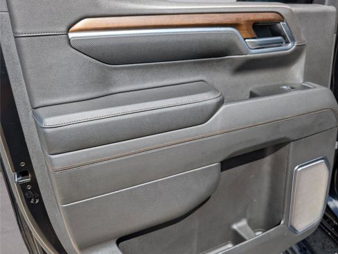 Used 2025 Chevrolet Silverado 1500 High Country w/ Technology Package image 35