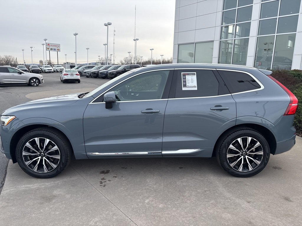 Certified 2023 Volvo XC60 B5 Plus w/ Climate Package AWD/4WD image 11