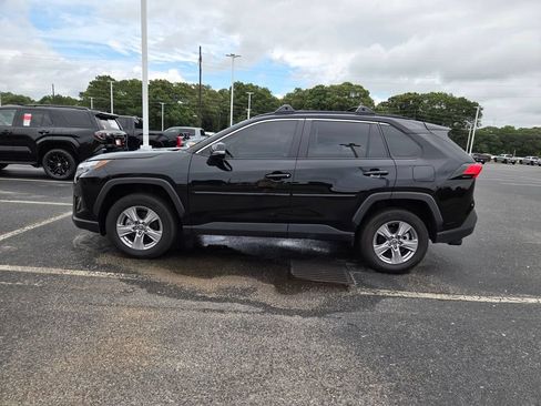 Used 2025 Toyota RAV4 XLE w/ Convenience Package AWD/4WD image 4
