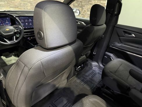 Used 2025 Chevrolet Traverse LT w/ Enhanced Driving Package image 31