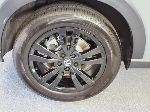 Used 2027 Honda HR-V Sport image 5