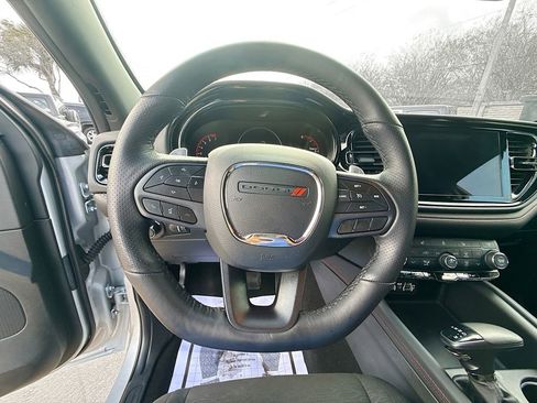 Used 2025 Dodge Durango GT AWD/4WD image 12