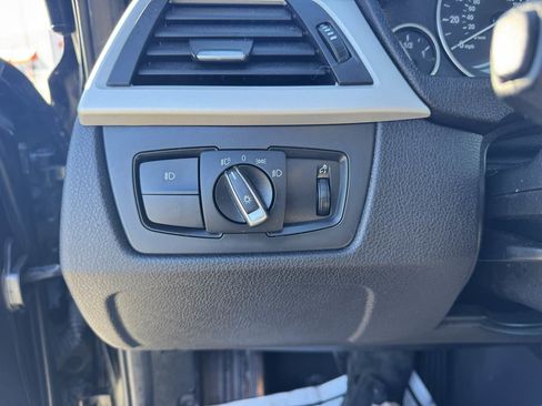 Used 2016 BMW 320i Sedan image 25