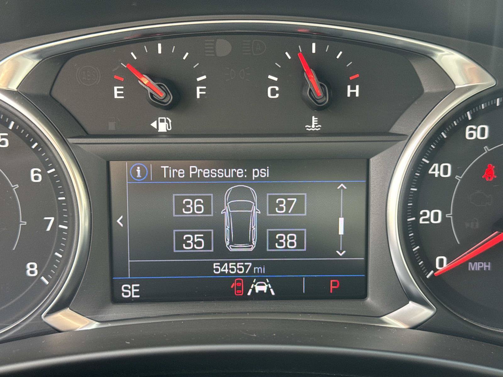 Used 2024 GMC Terrain SLE FWD image 28