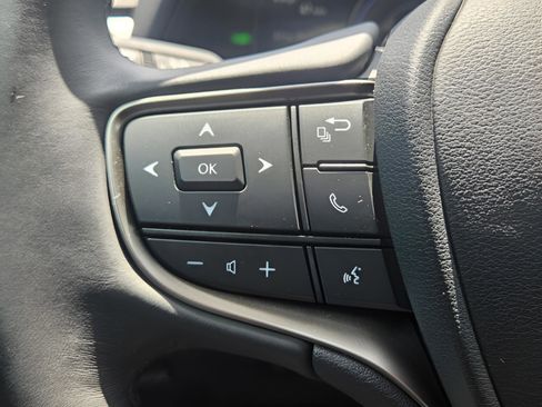 Used 2024 Lexus UX 250h F Sport FWD image 24